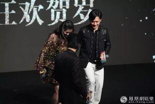 扶她电影在线观看,在线观看，感受情感共鸣的视觉盛宴  第2张